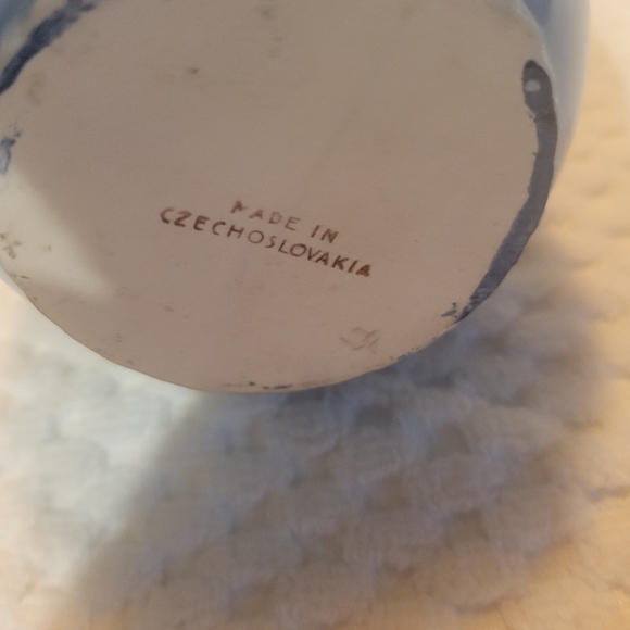 Vase - Picture 4 of 4